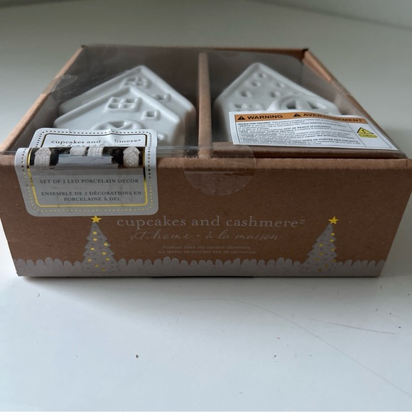 New Christmas Village Set of 2 - Picture 9 of 12